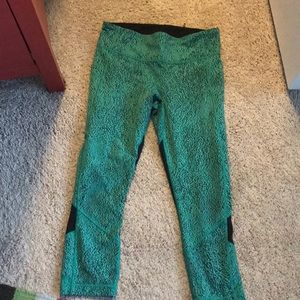 Lululemon cropped leggings
